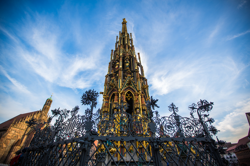 Visit Nuremberg fountain