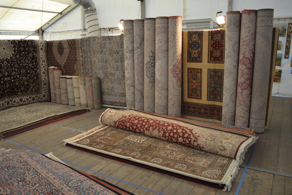8 bazaarpic.rugs
