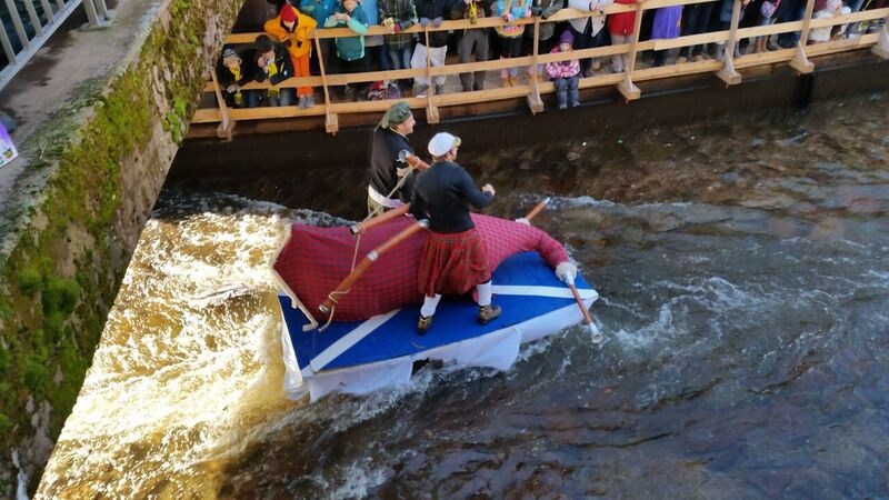 131928 Scottish on river Gemma Schramberg Fastnacht Boat Race and Parade