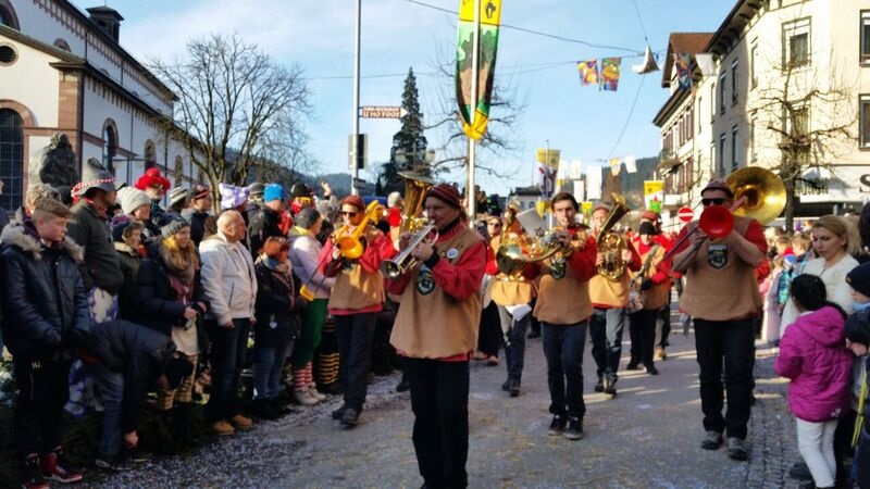 150404 trumpet band Gemma Schramberg Fastnacht Boat Race and Parade