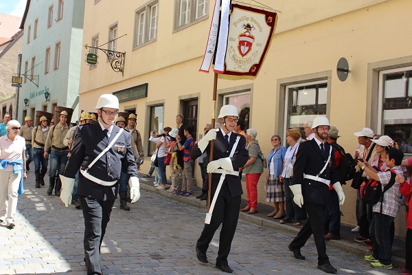marching men Wendy Rothenburg ab der Tauber July 16
